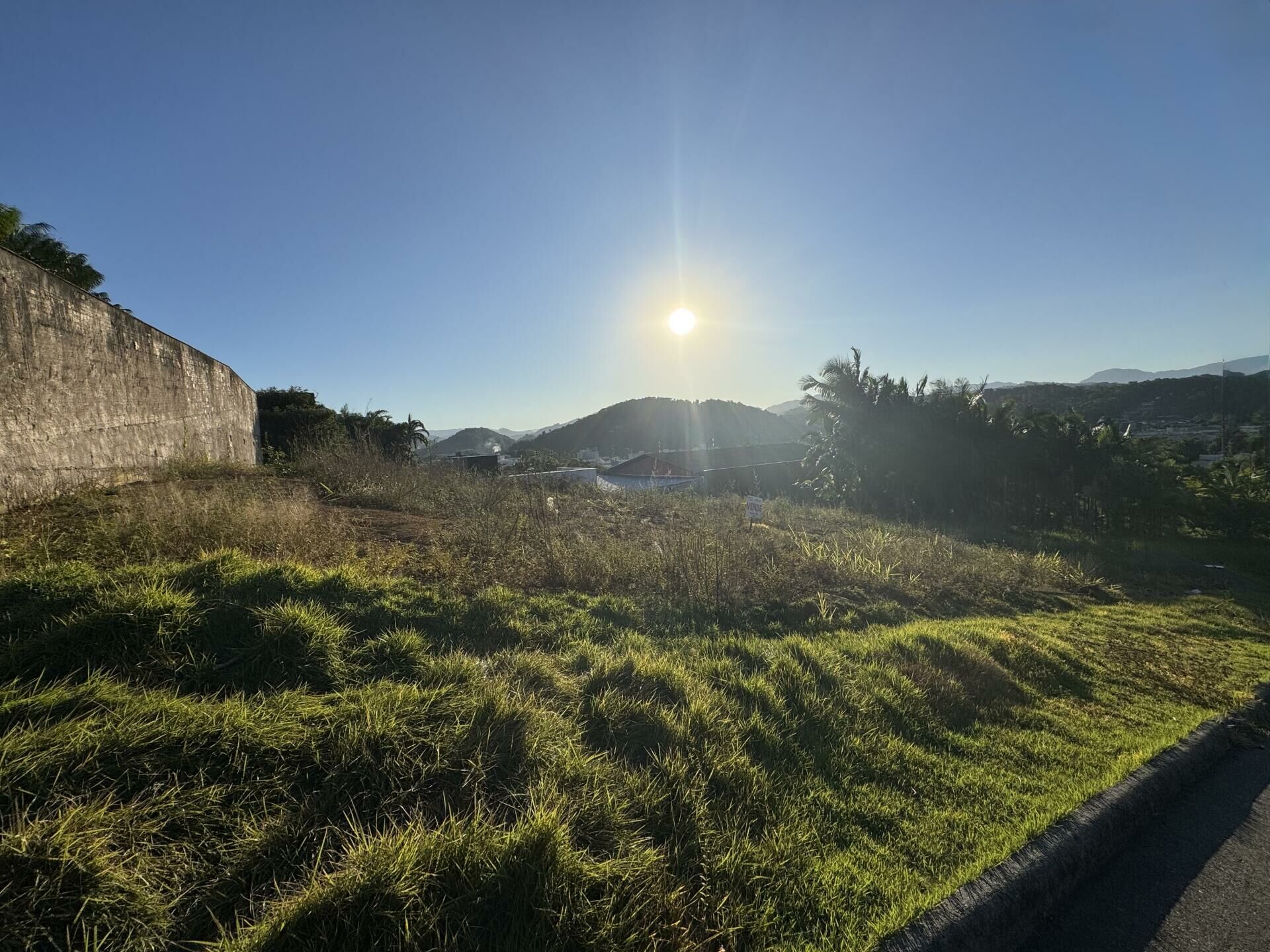 Imagem do Terreno na Barra do Rio Cerro no Residencial Arvoredo